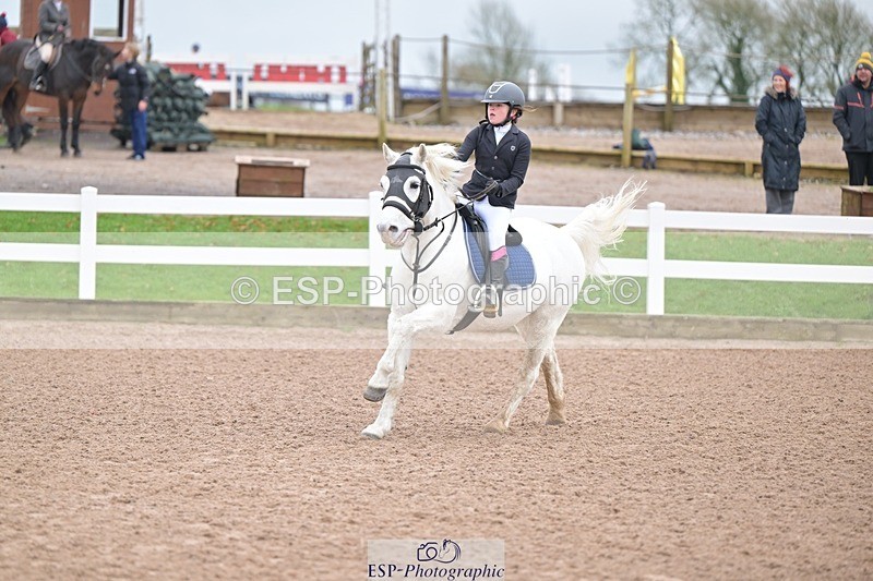 251116-113827-01263 - Cls 5 Pony Discovery and 90cm Open