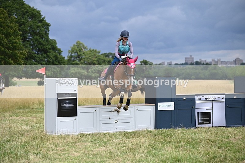 WJ6_2716 - Time at Jump 11:06 to 11:40