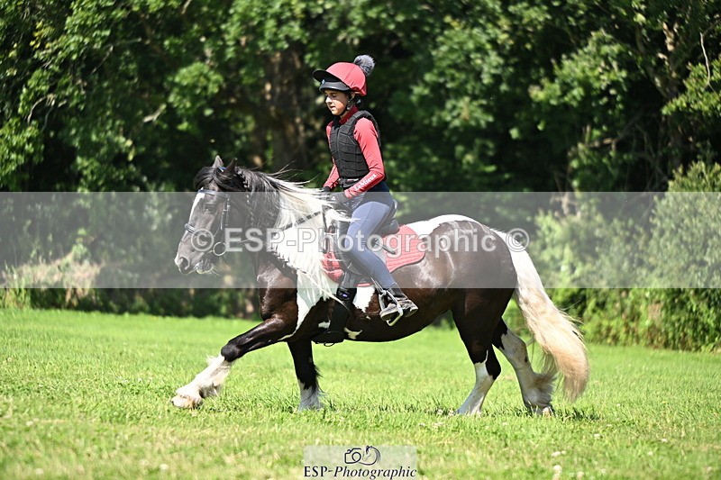 240729B-142759-02799 - Abbie's Group XC