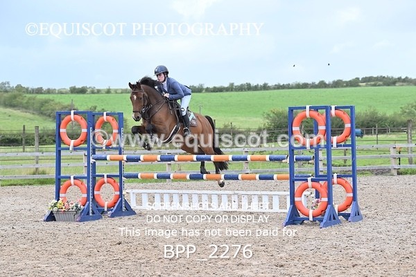 BPP_2276 - CLASS 4  FRI Senior Newcomers/ 1.10m Open
