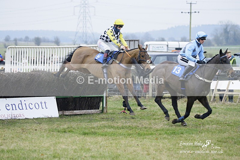 PtP 230122 700 - Cocklebarrow Races - Heythrop Hunt - 23/01/22