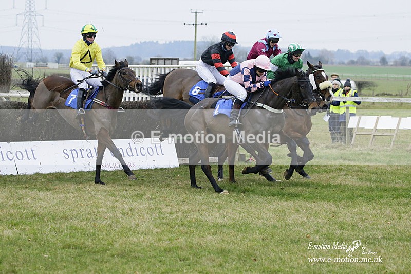 PtP 230122 218 - Cocklebarrow Races - Heythrop Hunt - 23/01/22