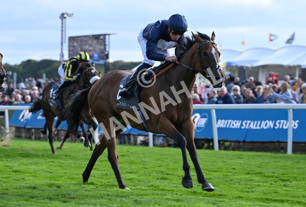 210825-252 Royal Velvet - Race 7 5.20pm British EBF Fillies' Handicap