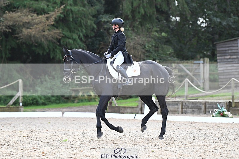 231019-144544-04264 - 056-WILLOW.BDA-Lisa.Maynard-DR