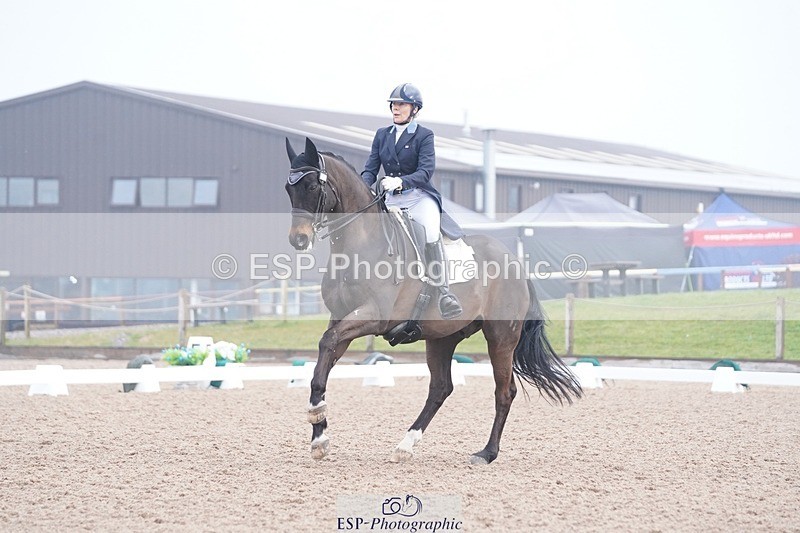 250404-081600-03730 - 018-Louise.Davison-Quamperfect