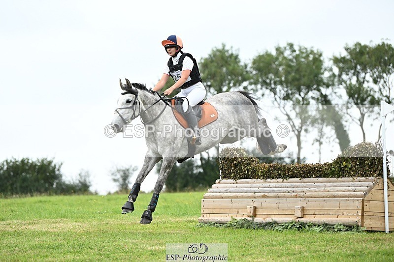 240831A-142404-03704 - 259-Lucy.Coker-QUEEN.RUBIE