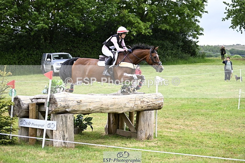 250524A-094551-08378 - A-009-Clementine.Crosthwaite.Eyre-LYJADOR