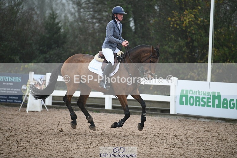 241103A-113612-07837 - SUN Cls 21 Snr Newcomers and 1.10m Open