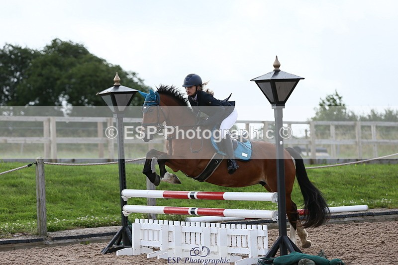 230715A-091846-00253 - Cls 13 Stepping Stones 128cm & 138cm