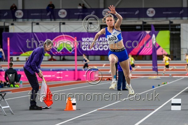 AgeInd25SAT-919128 - Field Female