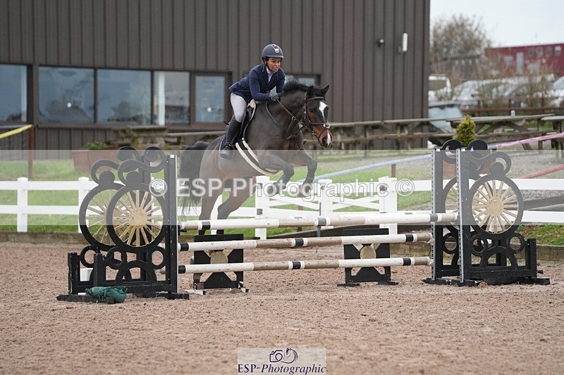 251109-085227-03094 - Cls 15 British Novice and 90cm Open