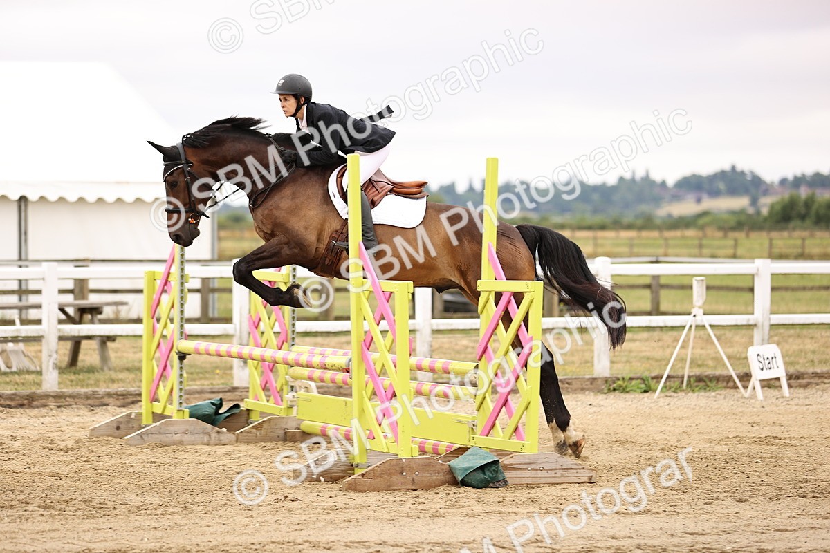 SBM_024324 - Class 8 - Clear Round