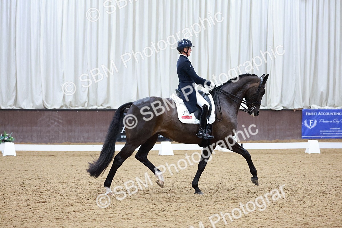SBM_021644 - Class 14 - FEI Grand Prix - 18.52-19.37