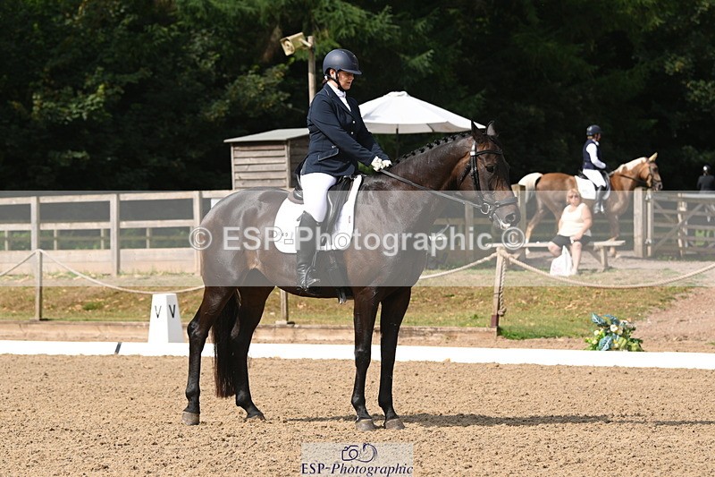 250719A-101417-03308 - 049-Veronica.Roberts-For.J'Adore