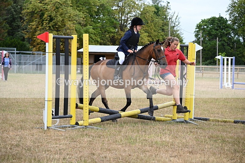 WJ6_9444 - Class 12 Minimus Jumping 45cm