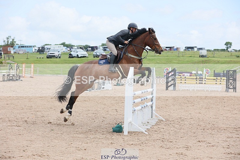 250525-110837-07716 - Cla 27 A&B 1.05 & 1.10m Snr Gran Prix