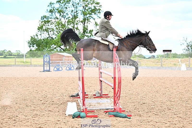 240608A-132327-02532 - Cls 4 Snr Newcomers and 1.10m Open