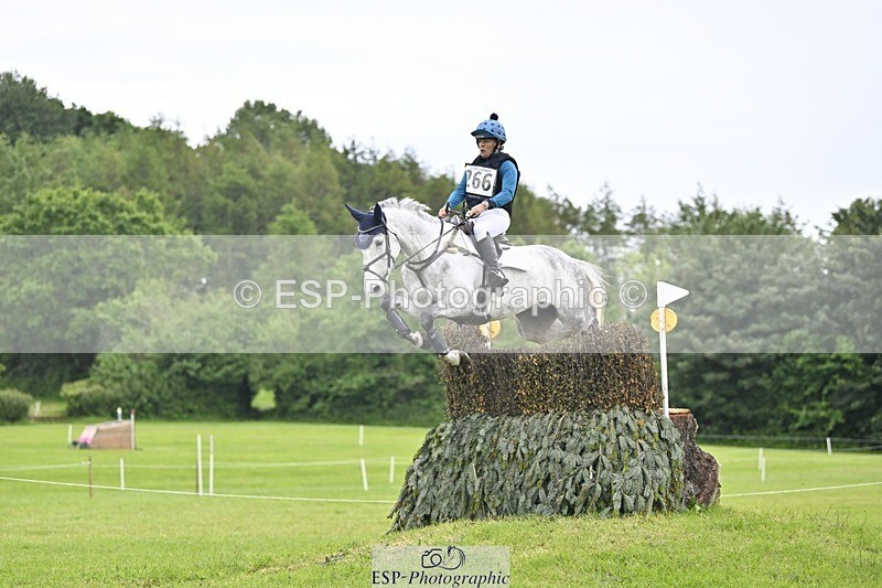 240525-164050-18384 - 266-CAPADOTIA_Z-Eliane_Lovell