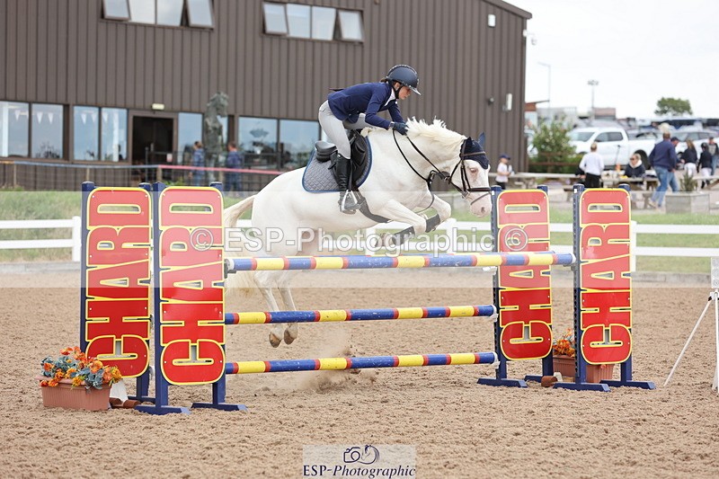240630A-160908-15056 - Cls 33 Foxhunter and 1.10m Open