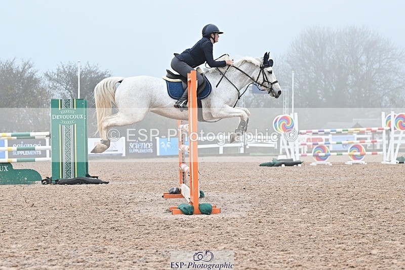 251115-130635-00878 - Cls 14+15 Junior 1.20m and 148cm