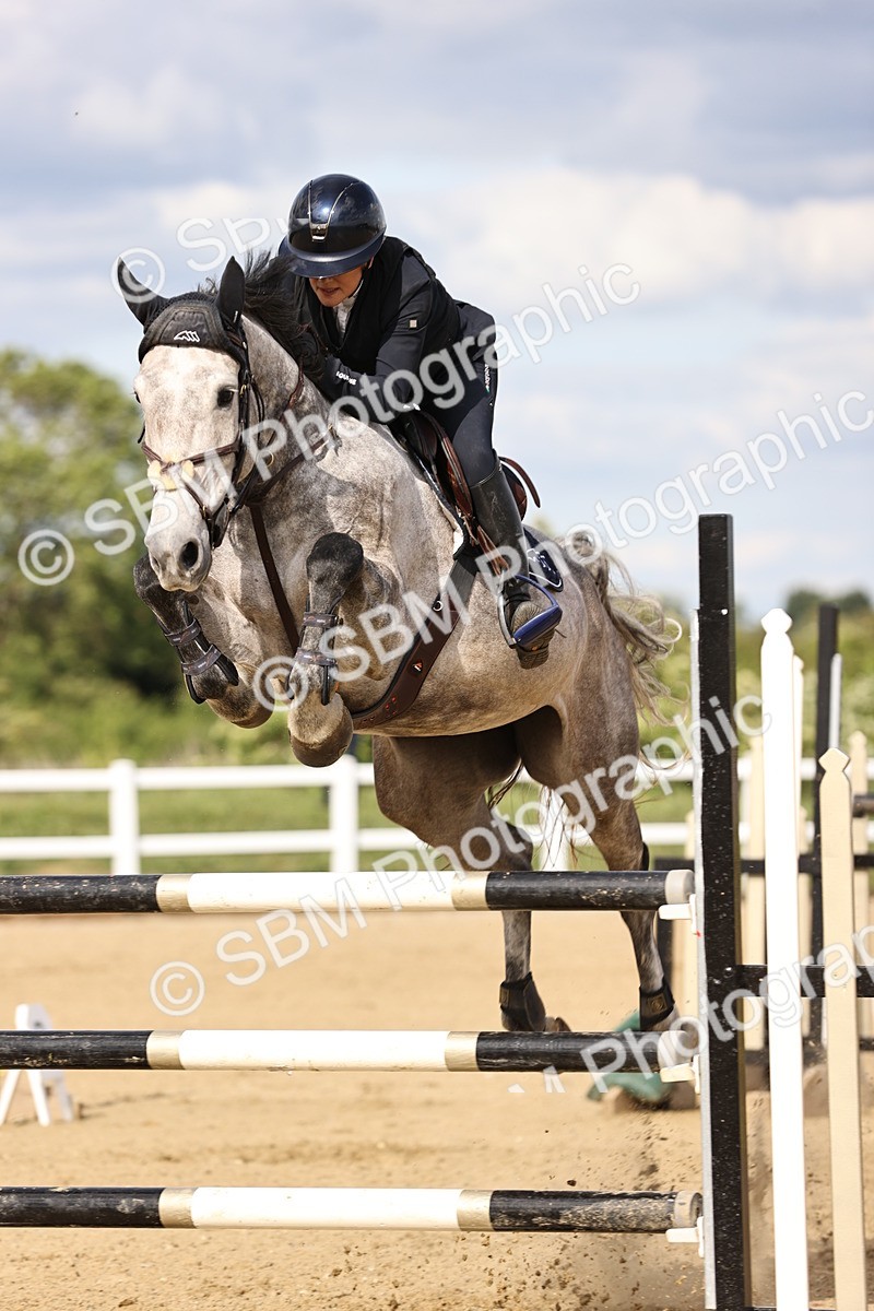 SBM_003718 - Class 13 - Senior Foxhunter - 1.20m