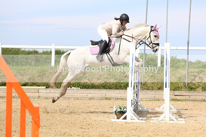 3E7A8817 - Class 4: Senior British Novice/90cm open