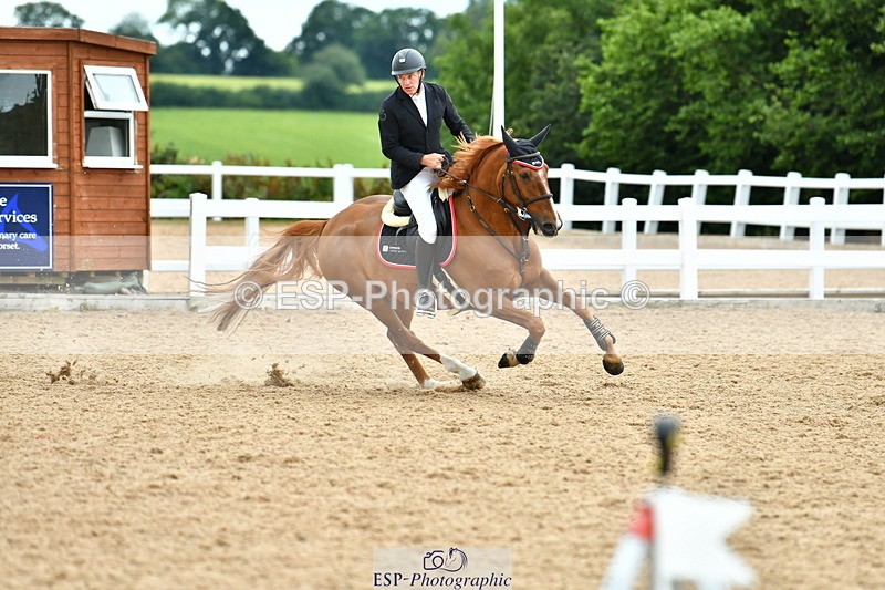 230721A-143735-07011 - Cls 22, 1 Star Gold 1.30m