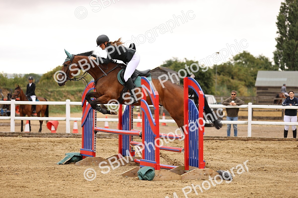 SBM_024471 - Class 8 - Clear Round