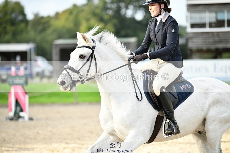 251004A-172752-02441 - Classes 12 & 13 90cm