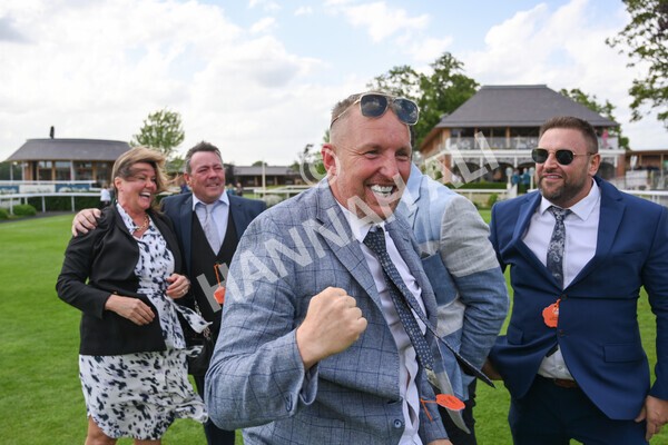 yr10062022r7-44 - Race 7 5.10pm Andy Thornton Hospitality Furniture Stakes