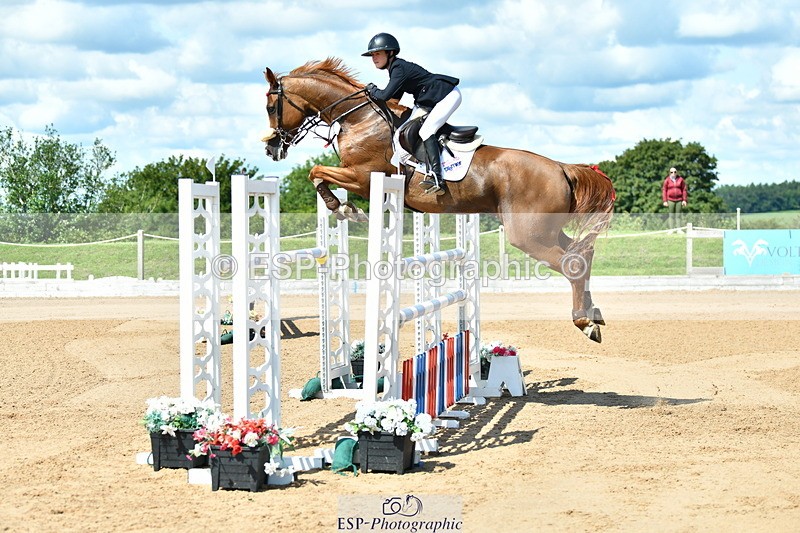 230720A-110027-02040 - Cls 5, 2 Star Medium 1.35m