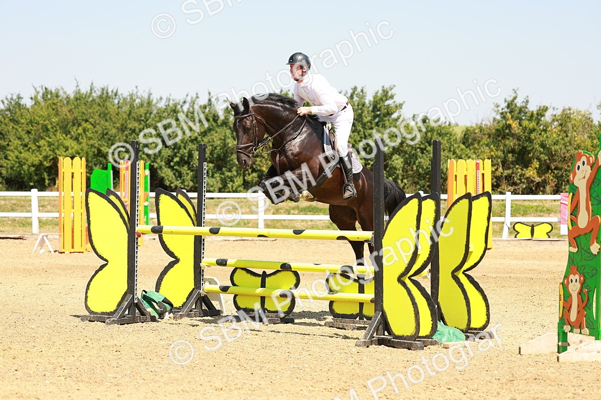 SBM_001461 - Class 4 - Senior Newcomers - 1.10m