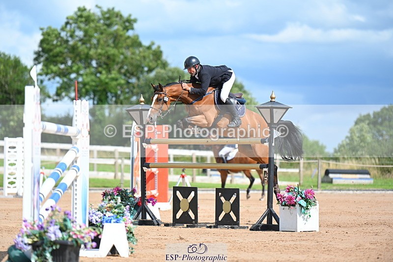 230721A-160401-07591 - Cls 10, 2 Star Big 1.45m Start to break