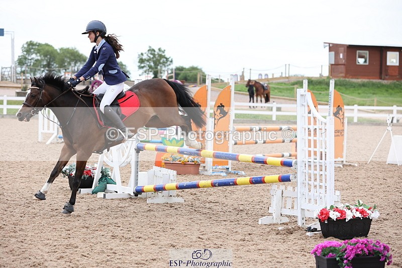 240630A-182809-16409 - Cls 28 Stepping Stones 128cm + 138cm