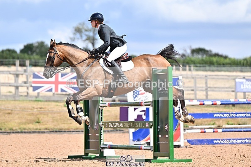 260819-143044-01114 - Cls 6 Foxhunter and 1.20m