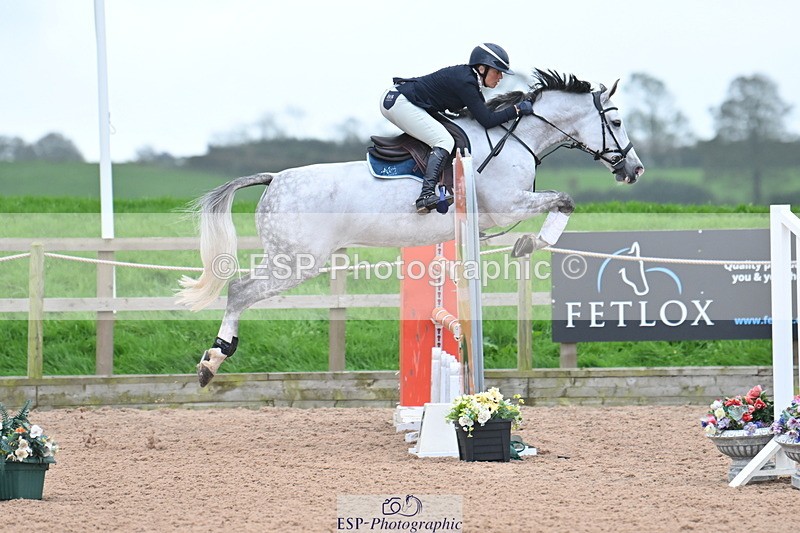 231013A-150911-02925 - Cls 9 Foxhunter & 1.20m Open