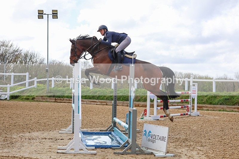 3E7A2143 - Class 8: Senior Foxhunter/1.20 open