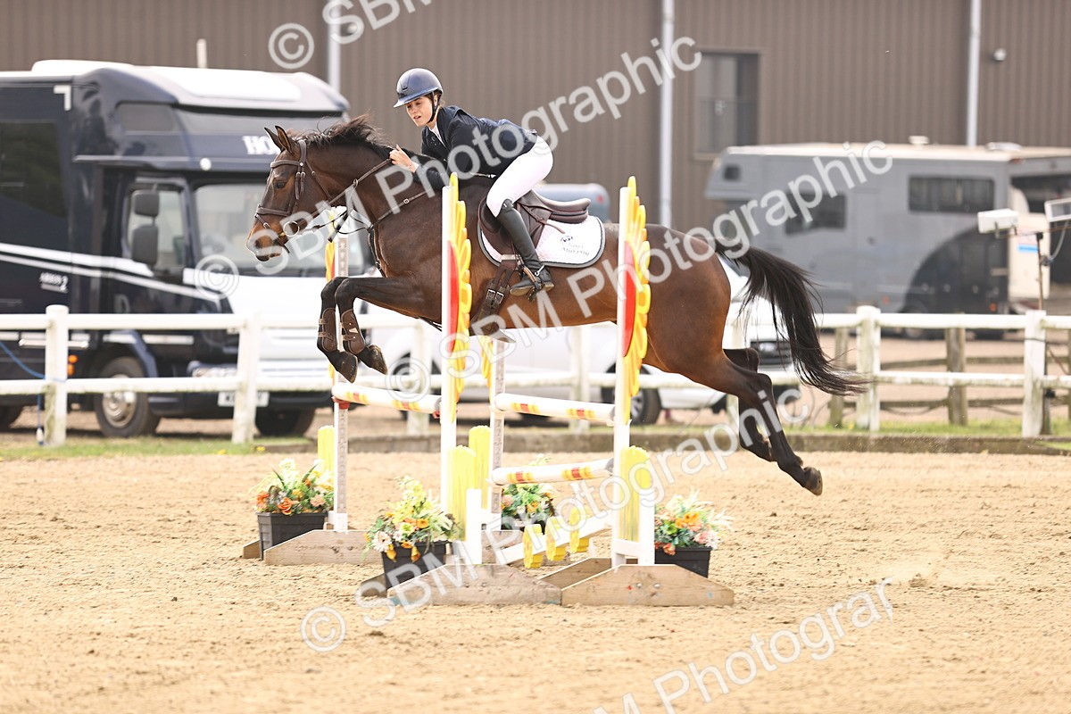  - Class 15 - Senior British novice - 90cm
