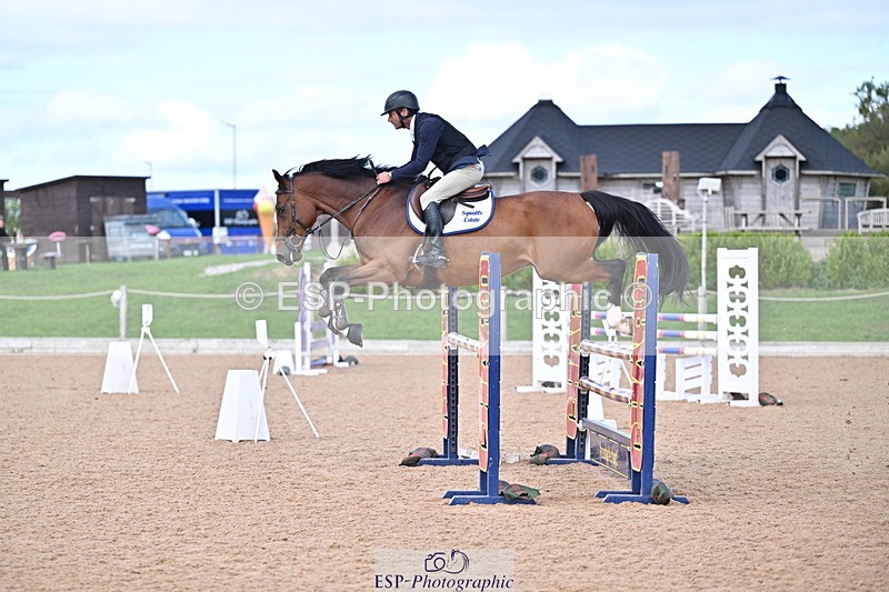 260923B-134657-00468 - Cls 05 Snr Newc & 1.10m Open