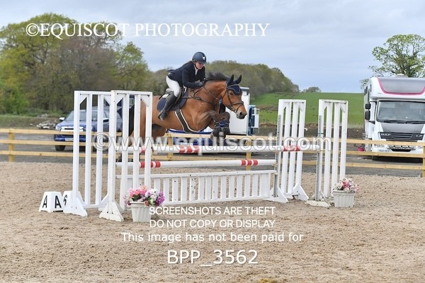 BPP_3562 - CLASS 18 SUN Senior Newcomers/ 1.10m Open