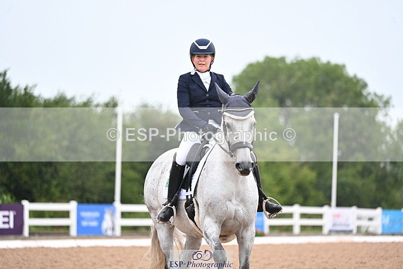 240815A-111101-00242 - 229-Jane.Phillips-Fair.duchess