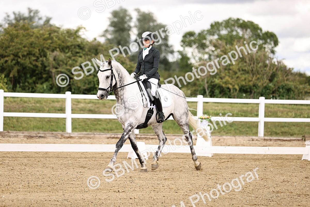 SBM_001970 - Class 2 - Novice 4 - 10.36-11.39