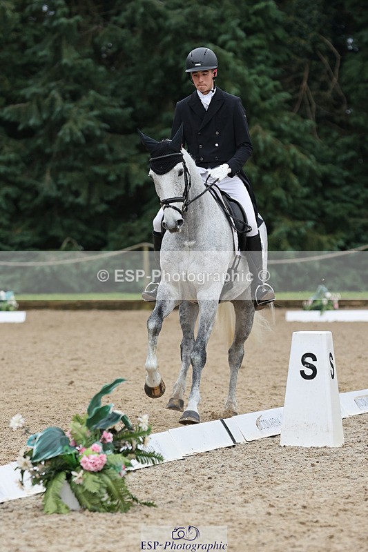 241024-155646-04950 - 236-Musa.Hussain-LIQUID.LUCK