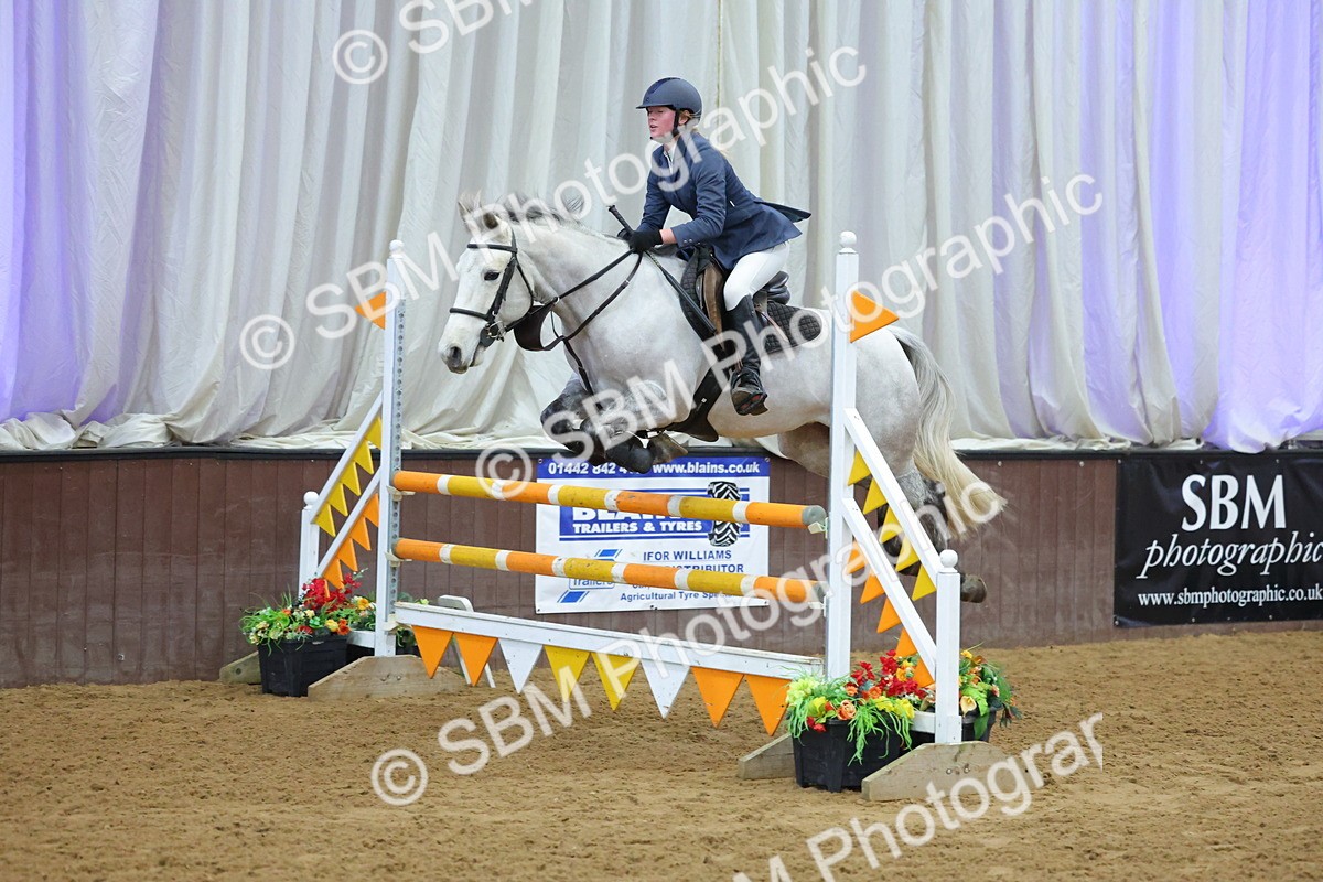 SBM_010027 - Class 21 - Nupafeed Supplements Senior Discovery/ 1m Open - First Round (1.00m)