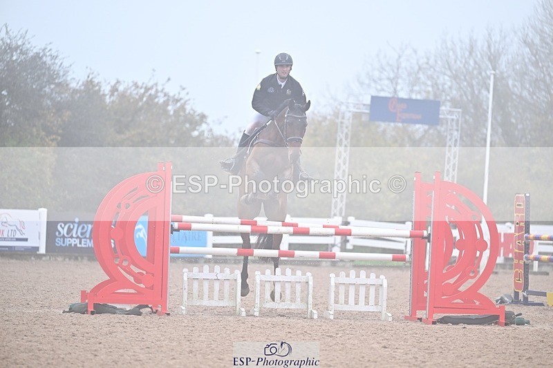 251029-114814-00384 - Newcomers and 1.10m