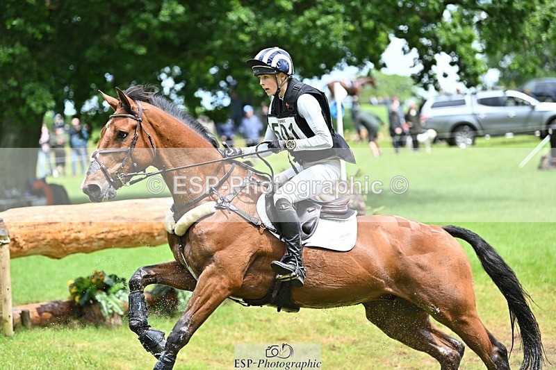 240526-141732-23892 - 501-BRUNO_FG-Edie_Campbell