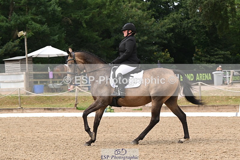 250719A-104510-04012 - 127-Jocelyn.Gilmore-Spring.Lily