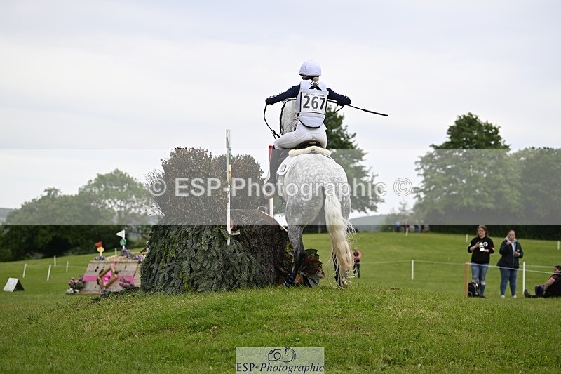 240525-164849-18439 - 267-VAN_KAUNITZ-Jemima_Howden