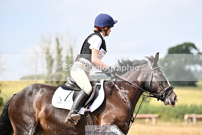 250824A-130646-36996 - 2032-Isla.Squire-Catherines.Girl