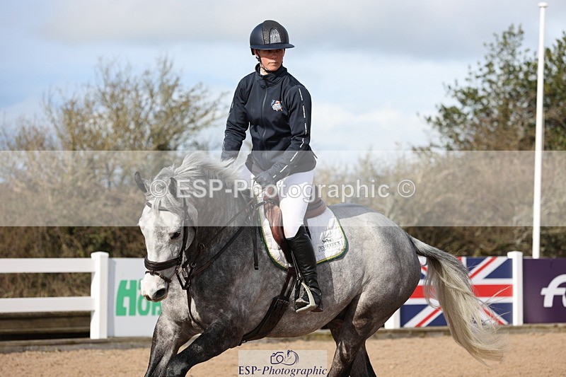 240223A-115538-01003 - Cls 4 Snr 1.05m Open